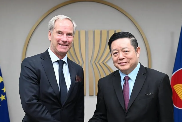 Southeast Asia: Not choosing sides but options