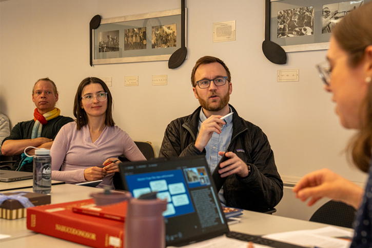 Building a scholarly community